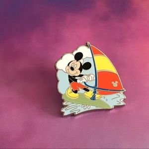 Disney Mickey Mouse Summer Hidden Mickey Sailing Disney Pin
